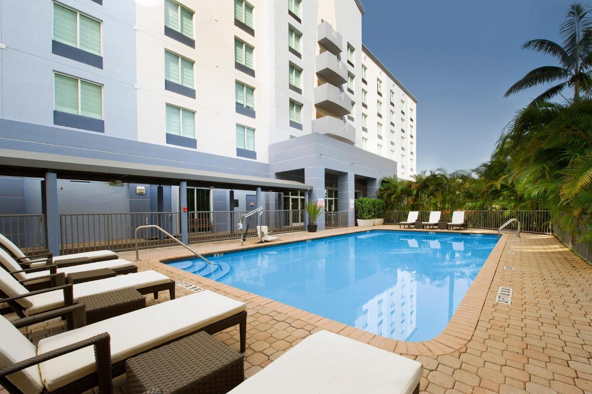 Holiday Inn Miami-Doral Area By Ihg Экстерьер фото